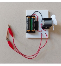 Open Circuit with Motor and Crocodile Leads