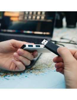 Verbatim PinStripe 64GB USB 3.2